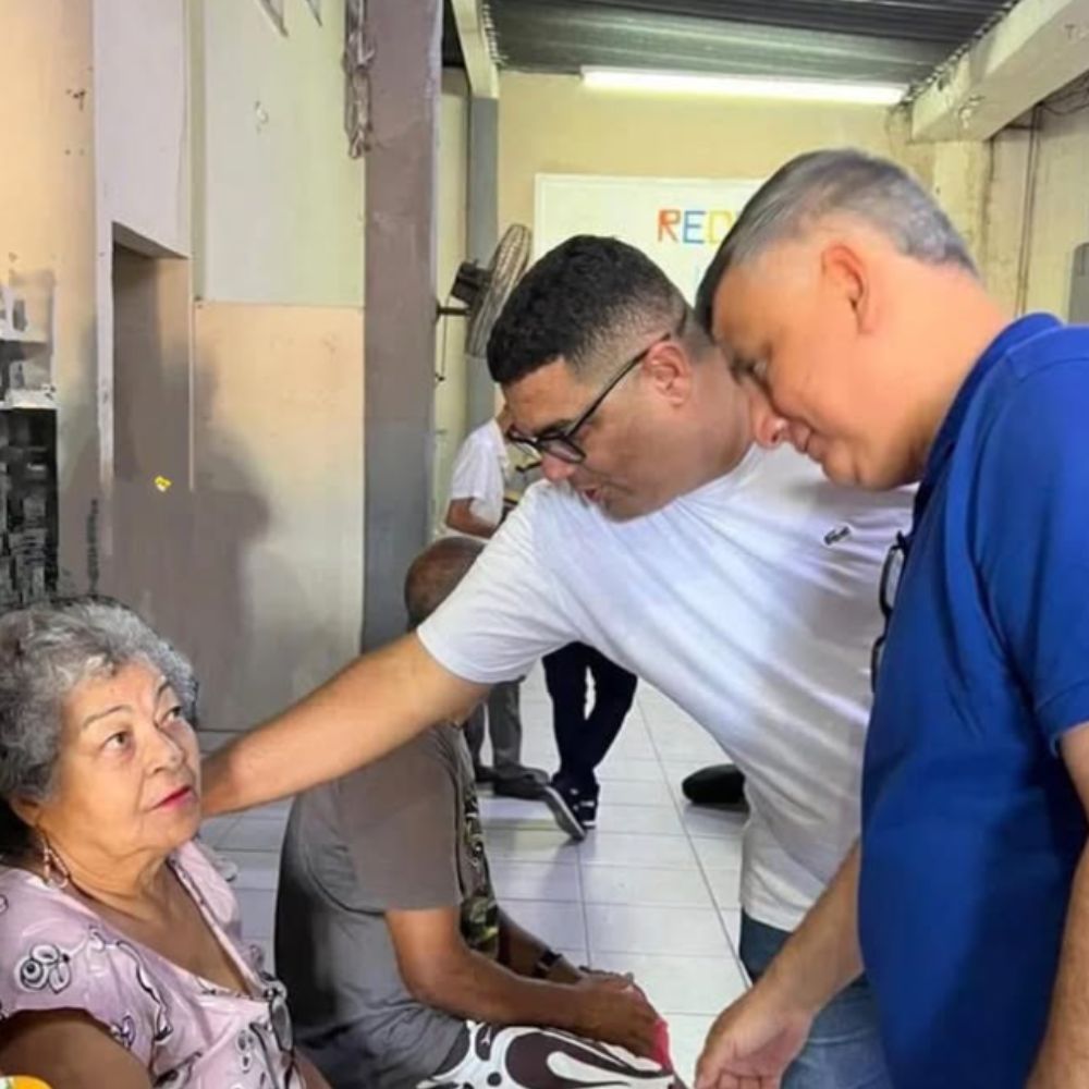 Thiago na comunidade